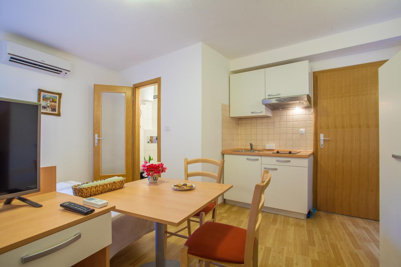 Apartments Calma Cres Kültér fotó